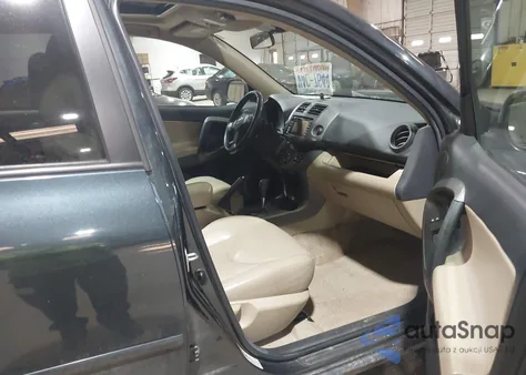 2011 Toyota Rav4 Limited V6 z USA, uszkodzony, nr VIN 2T3DK4DV1BW054723